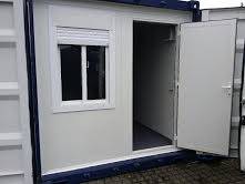 Container 20&prime; modifié en bureau – 6m – isolation complète – 2 points lumineux – 2 prises 220V – 1 porte standard – 1 fenêtre avec volet roulant – option climatisation - Image 1