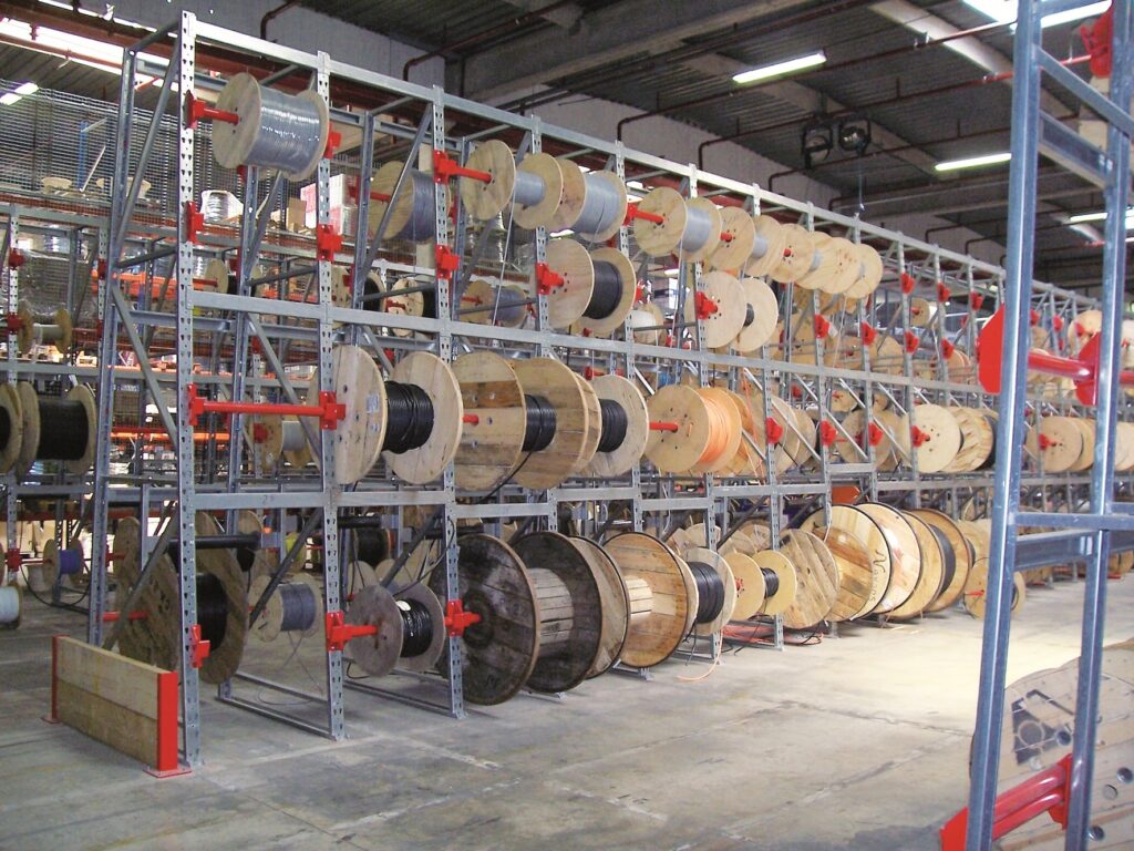 Rack à touret MAVIPAL – stockage vertical de tourets de câbles et flexibles, robuste et modulaire - Image 4