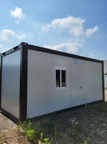 Bungalow Bureau en container 20 pieds – 6×2,5m – 15m² – Eurobox - Image 1