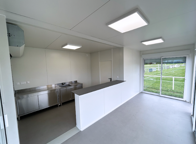 Container Café Eurobox – Solution mobile, esthétique et modulable pour restauration contemporaine - Image 2