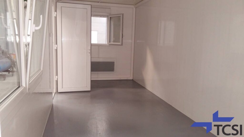 Transformation de conteneur en bureau commercial TCSI Lyon – 20&prime; et 40&prime; en dry ou High Cube - Image 1