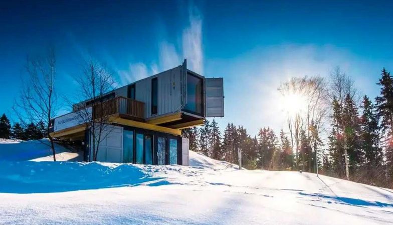 Conteneur aménagé sur mesure selon vos besoins, que ce soit pour des bureaux, des espaces commerciaux ou des installations résidentielles uniques – Pyxis Conteneur - Image 1