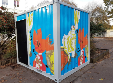 Conteneur aménagé sur mesure – Chaudronnerie, isolation, peinture, revêtement de sol, électricité, menuiserie 1