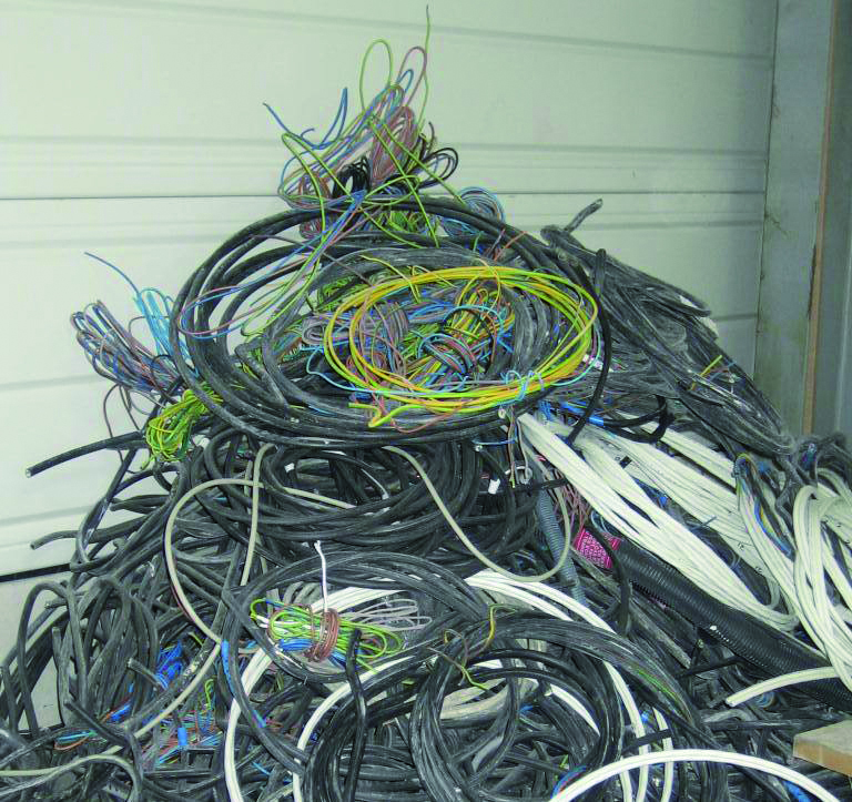 Distributeur de couronne et bobine – CABLERACK® COURONNES 4