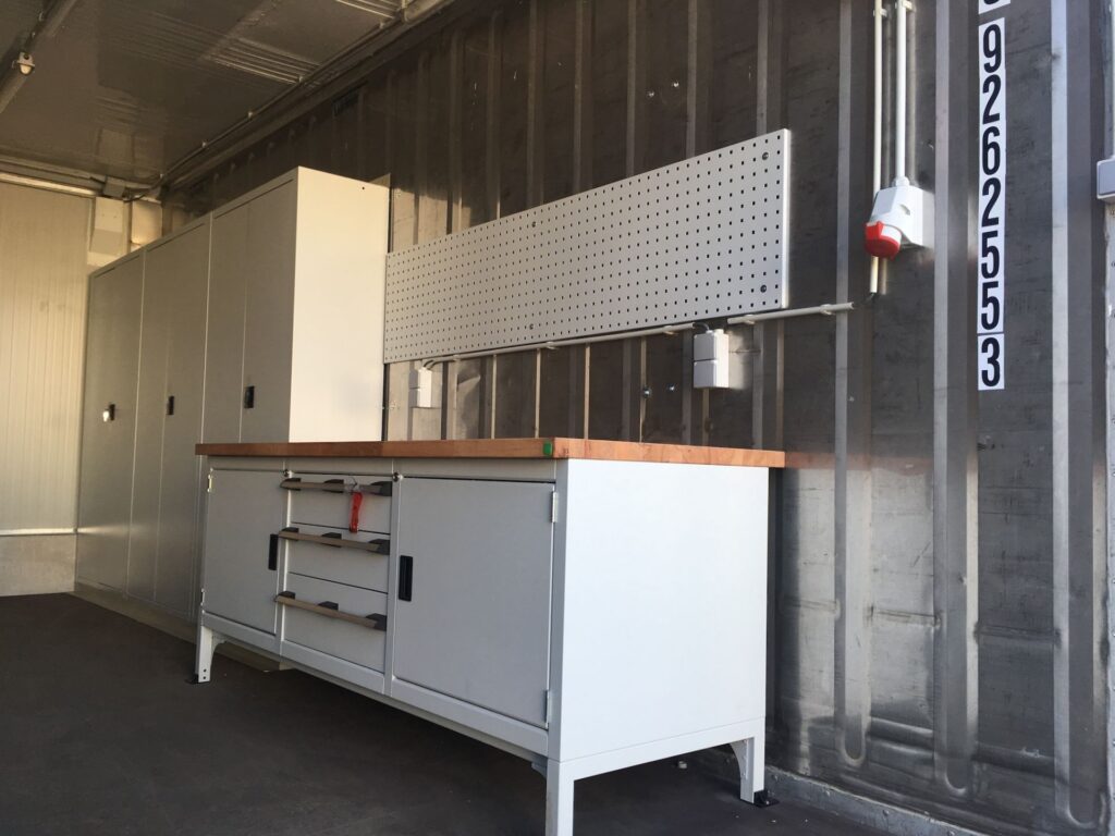 Local réfrigéré démontable en inox – 160 m² – Divisé en 5 chambres avec portes contrôles 1