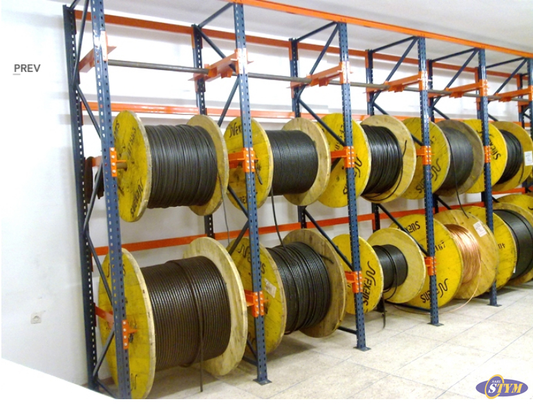 Porte-bobine pour stockage de câbles, cordes et tissus en bobines ou rouleaux - Image 2