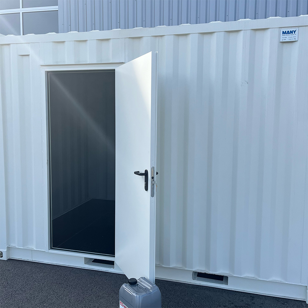 Aménagements containers AQUITAINER – Conteneur de stockage 10&rsquo;CS-3,6m avec équipements complets - Image 2
