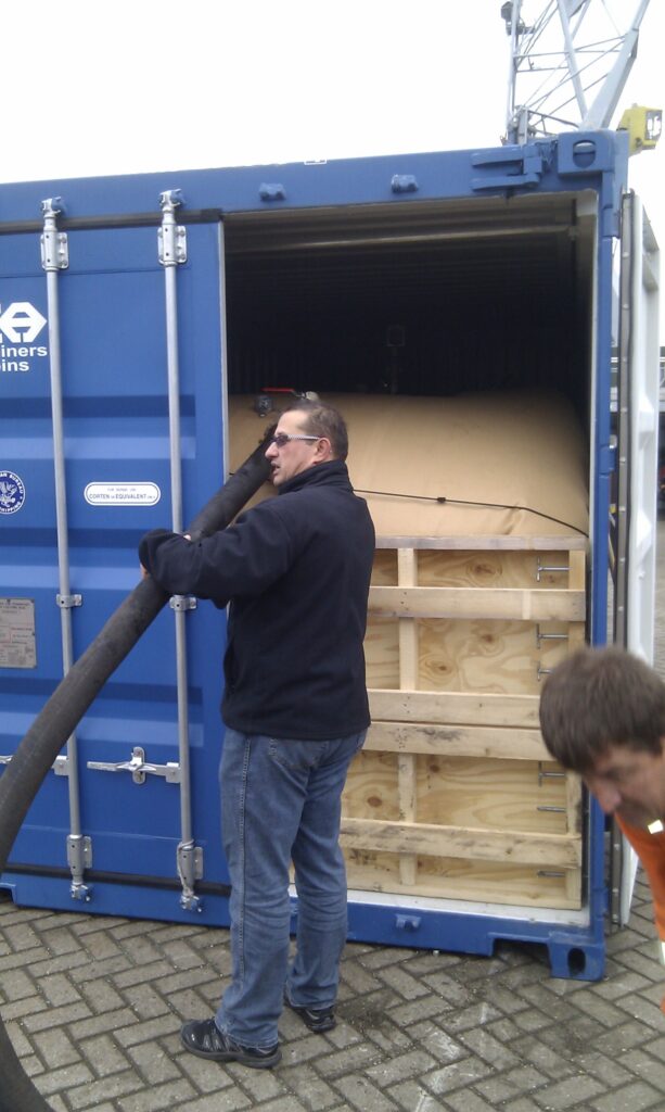 Citerne container-LCI souple en PVC pour conteneurs ISO 20′ ou 40′ - Image 2