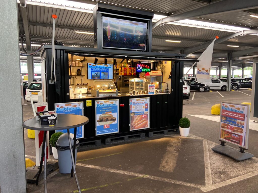 Conteneur bar démontable 4×4 mètres XL noir RAL 9005 avec double porte et auvent pliant 2