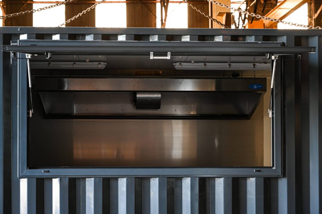 Buvette snack clé en main en container maritime de 20 pieds pour clubs sportifs et associations – Kiosque Ambulant - Image 3