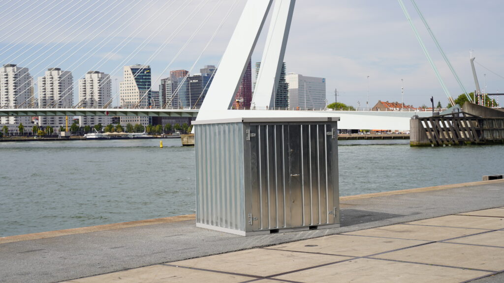 Conteneur garage démontable 2 x 2 mètres (3.7 m²) – avec double porte et sol surélevé - Image 3