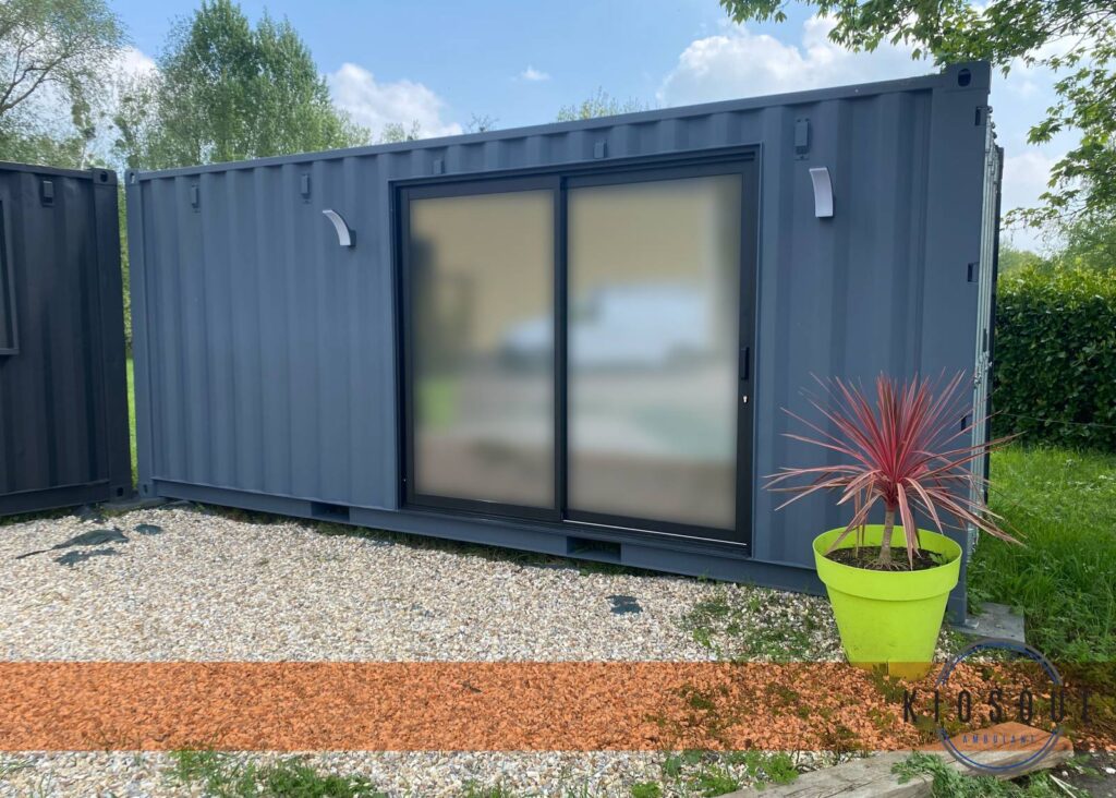 Container bureau aménagé – Kiosque Ambulant – Dimensions de 8 à 40 pieds – Fabrication française sur-mesure - Image 2