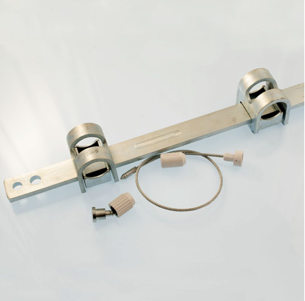 Barre métallique de sécurité Crosslock pour camions, containers, remorques, wagons – Acier galvanisé – Résistance 3 tonnes – Réf. BRRSECUAC-ET01 - Image 1