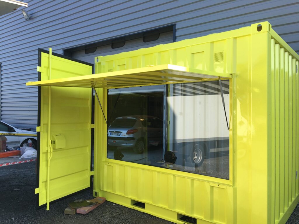 Container 10&prime; vitré – ouverture latérale avec paroi vitrée – installation électrique 220 V - Image 1