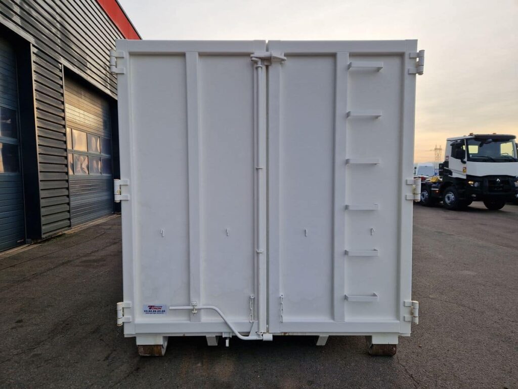 Caisson 38 m³ – Véhicule utilitaire – Dimensions 7.00 x 2.30 x 2.40 m – Bâche 650 gr/m² - Image 4