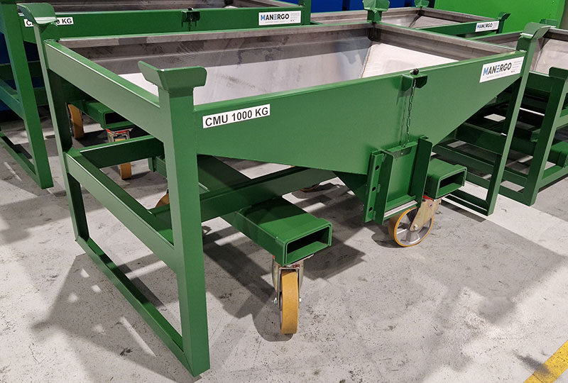 Self-bailing container 250 L with side trapdoor and wheels – CAV250R-4407 – Storage solutions - Image 2