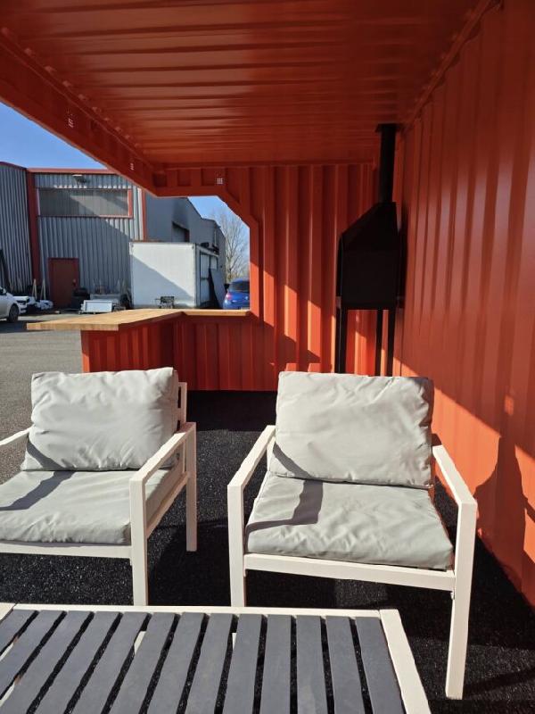 Container Cuisine d&rsquo;été / Poolhouse 20 pieds – Acier Corten – Modulable et Résistant aux Intempéries - Image 2