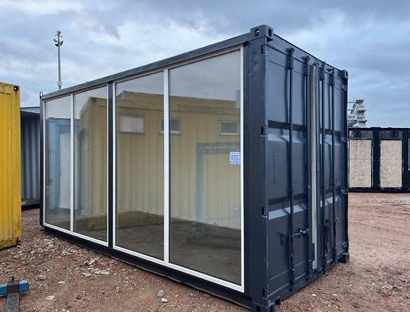 Conteneur maritime 20 HC avec vitrine – Dimensions 2,44m x 6,06m x 2,90m – Bon état, occasion – idéal pour les applications commerciales ou récréatives. - Image 1