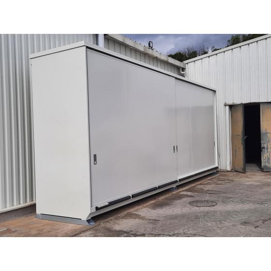 Conteneur 8 mètres 2 niveaux équipé de portes coulissantes – 4 casiers de stockage - Image 1
