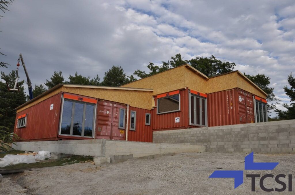 Maison en containers à Lyon – Construction sur mesure par TCSI 1