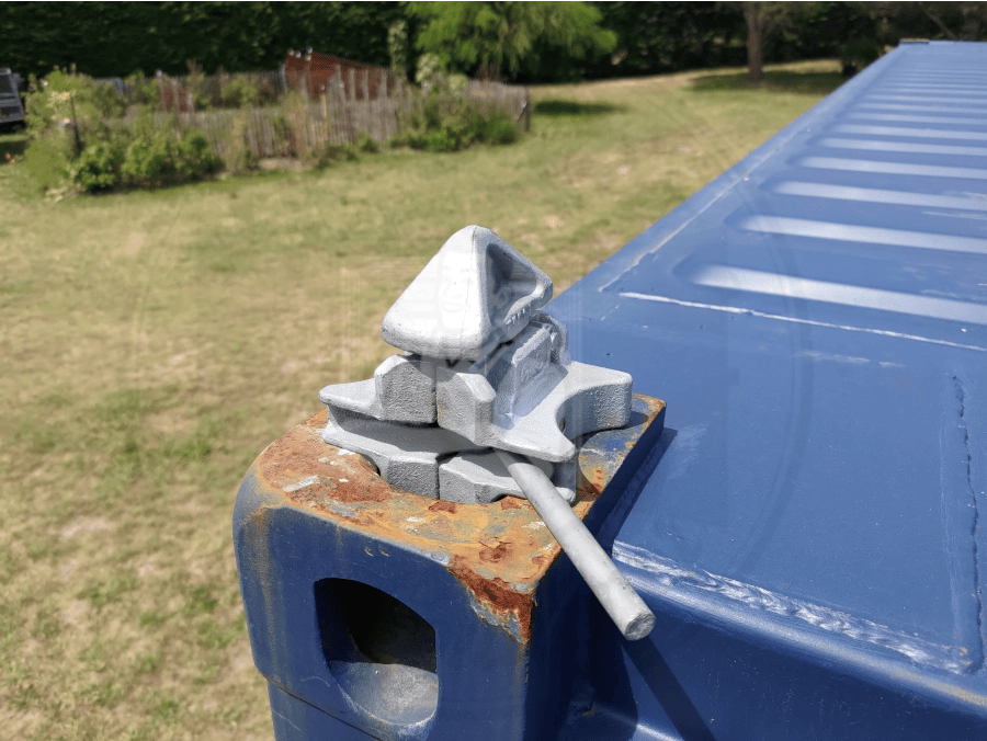 Twistlock intermédiaire container maritime – fixation en métal pour lier deux conteneurs – 132 x 110 x 173 mm 4